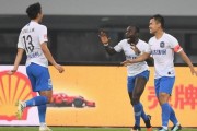  曼城客场险胜暂登积分榜首  
